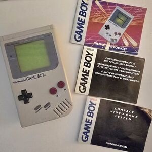 Nintendo Game Boy 1989 Model No DMG-01 Parts Only Instruction Manual "READ".